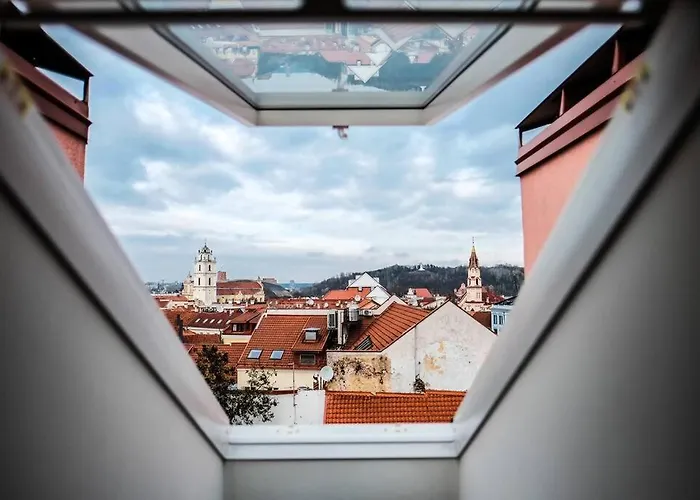 #Stayhere - Spacious Luxury Town Hall 3Bdr Apartment